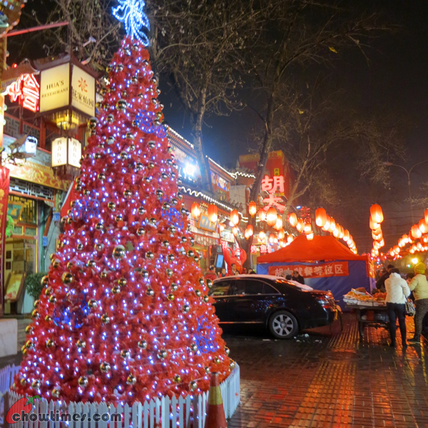 Christmas-Decor-Beijing-2012-03